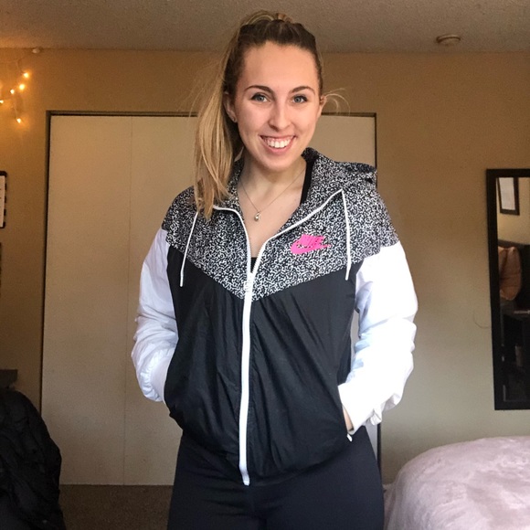 Nike Rain Jacket - Picture 2 of 2